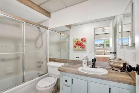 Condo in Lauderdale Lakes, Florida, 2 bedrooms  № 1864722 - photo 15