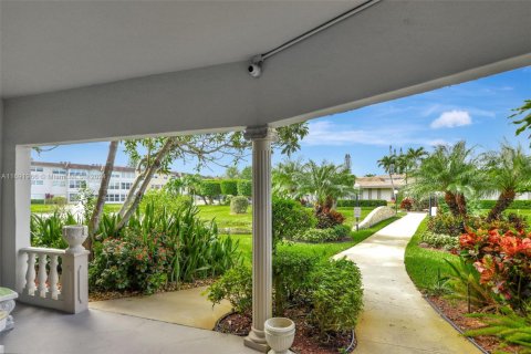 Condo in Lauderdale Lakes, Florida, 2 bedrooms  № 1864722 - photo 23