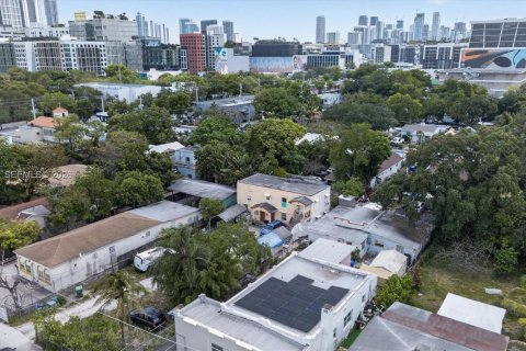Immobilier commercial à vendre à Miami, Floride: 167.22 m2 № 2171047 - photo 8
