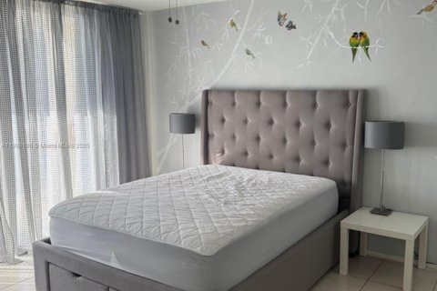 Copropriété à louer à Miami, Floride: 1 chambre, 74.41 m2 № 1931610 - photo 10