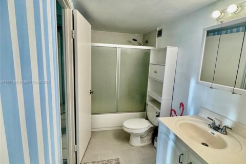 Copropriété à louer à Miami, Floride: 1 chambre, 74.41 m2 № 1931610 - photo 15