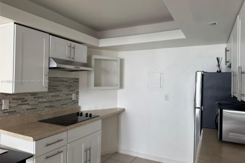 Copropriété à louer à Miami, Floride: 1 chambre, 74.41 m2 № 1931610 - photo 13