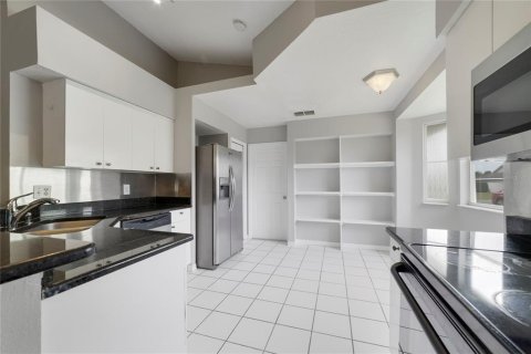 House in Davenport, Florida 3 bedrooms, 126.53 sq.m. № 2399047 - photo 5
