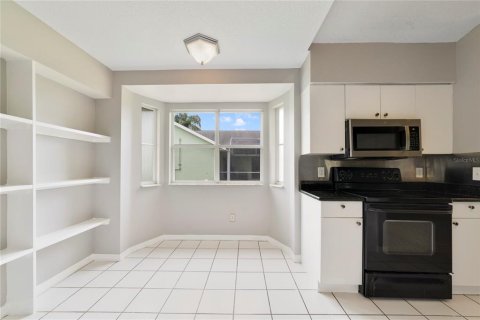 House in Davenport, Florida 3 bedrooms, 126.53 sq.m. № 2399047 - photo 4