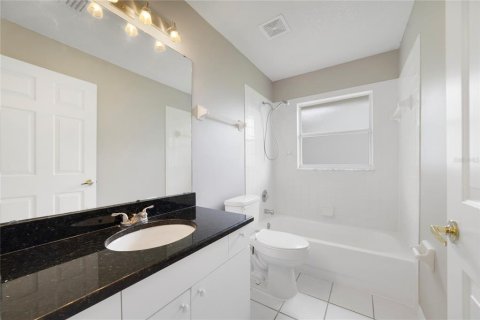 House in Davenport, Florida 3 bedrooms, 126.53 sq.m. № 2399047 - photo 15
