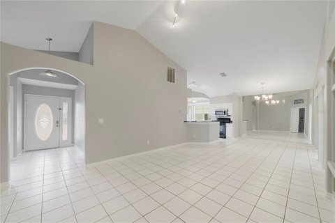 House in Davenport, Florida 3 bedrooms, 126.53 sq.m. № 2399047 - photo 11