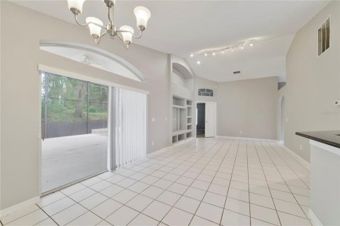 House in Davenport, Florida 3 bedrooms, 126.53 sq.m. № 2399047 - photo 9