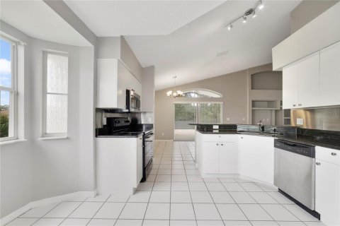 House in Davenport, Florida 3 bedrooms, 126.53 sq.m. № 2399047 - photo 6