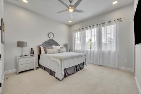 Townhouse in Orlando, Florida 3 bedrooms, 249.63 sq.m. № 1854051 - photo 21