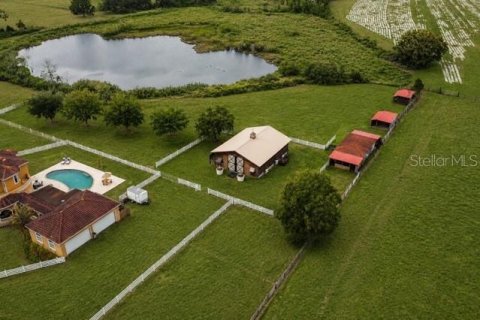 House in Groveland, Florida 4 bedrooms, 360.09 sq.m. № 2210490 - photo 8