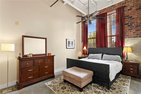 Condo in Tampa, Florida, 2 bedrooms  № 1894146 - photo 24