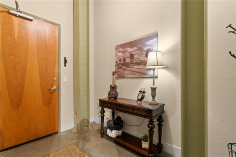 Condo in Tampa, Florida, 2 bedrooms  № 1894146 - photo 4