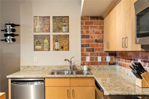 Condo in Tampa, Florida, 2 bedrooms  № 1894146 - photo 19