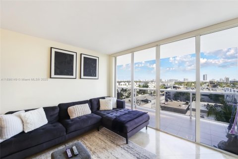 Copropriété à vendre à Miami Beach, Floride: 2 chambres, 117.99 m2 № 1950394 - photo 7