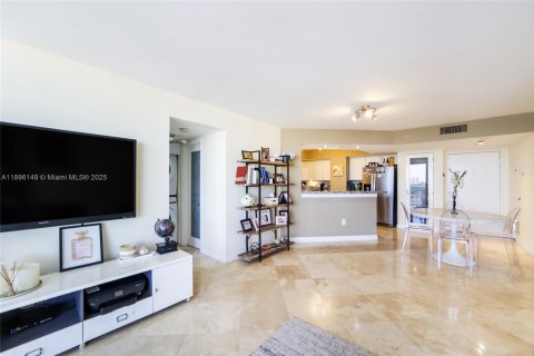 Copropriété à vendre à Miami Beach, Floride: 2 chambres, 117.99 m2 № 1950394 - photo 8