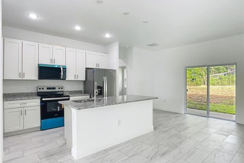 Casa en venta en Citrus Springs, Florida, 4 dormitorios, 169.73 m2 № 1818821 - foto 13
