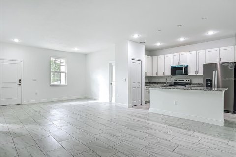 Casa en venta en Citrus Springs, Florida, 4 dormitorios, 169.73 m2 № 1818821 - foto 5