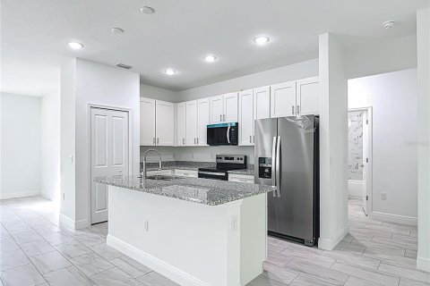 Casa en venta en Citrus Springs, Florida, 4 dormitorios, 169.73 m2 № 1818821 - foto 3