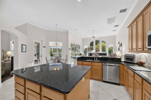 Villa ou maison à vendre à Odessa, Floride: 4 chambres, 260.41 m2 № 2220365 - photo 27