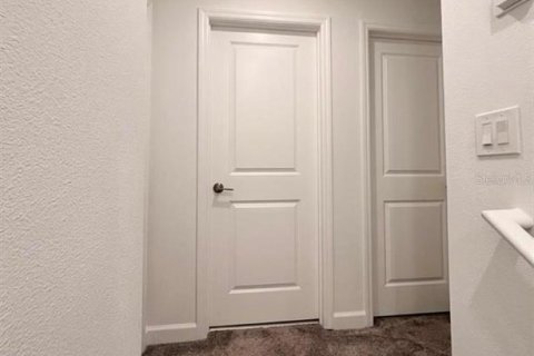 Touwnhouse à louer à Orlando, Floride: 3 chambres, 151.99 m2 № 2408103 - photo 11