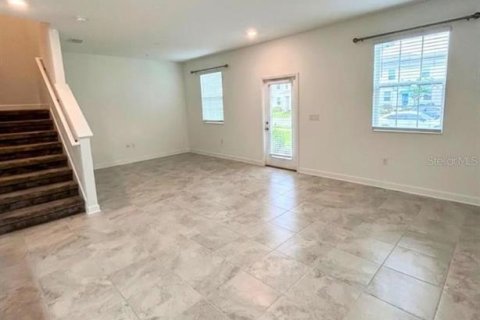 Touwnhouse à louer à Orlando, Floride: 3 chambres, 151.99 m2 № 2408103 - photo 9