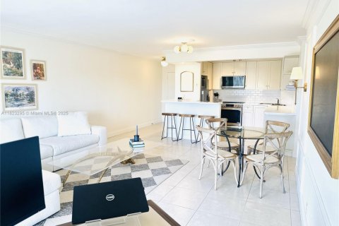 Condominio en venta en Fort Lauderdale, Florida, 1 dormitorio, 80.82 m2 № 1794691 - foto 5