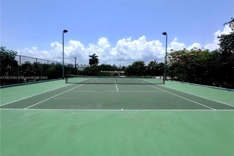 Condominio en venta en Fort Lauderdale, Florida, 1 dormitorio, 80.82 m2 № 1794691 - foto 23