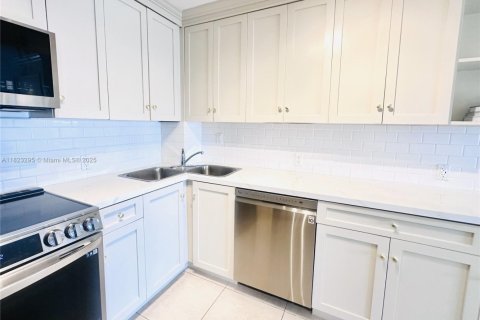 Condominio en venta en Fort Lauderdale, Florida, 1 dormitorio, 80.82 m2 № 1794691 - foto 18