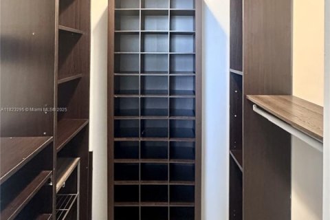 Condominio en venta en Fort Lauderdale, Florida, 1 dormitorio, 80.82 m2 № 1794691 - foto 11