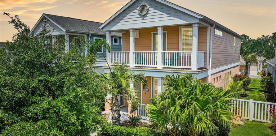 House in Venice, Florida 3 bedrooms, 156.08 sq.m. № 1746731