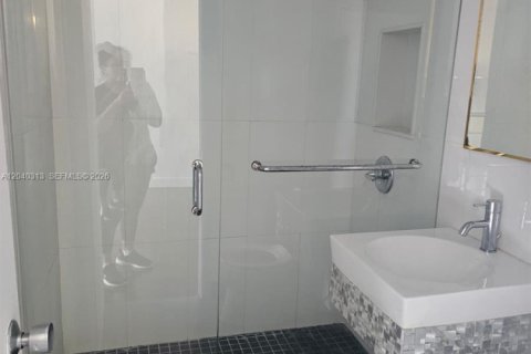 Apartment in Miami Beach, Florida 1 bedroom, 83.61 sq.m. № 2086621 - photo 4