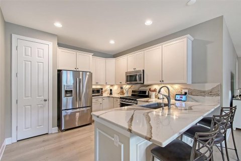 Casa en venta en Bradenton, Florida, 2 dormitorios, 169.08 m2 № 1813817 - foto 3