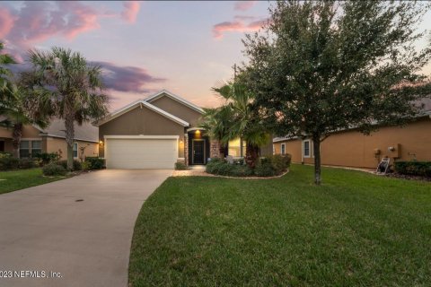 Casa en venta en Saint Augustine, Florida, 4 dormitorios, 172.52 m2 № 882017 - foto 1