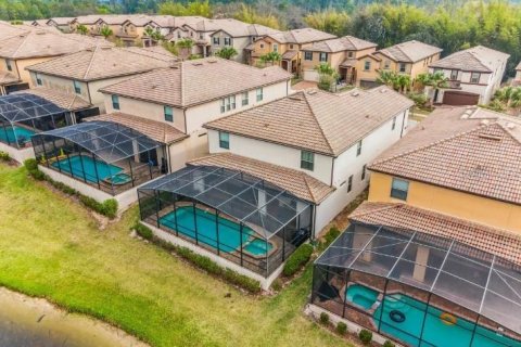Villa ou maison à vendre à Kissimmee, Floride: 8 chambres, 375.42 m2 № 1718306 - photo 2