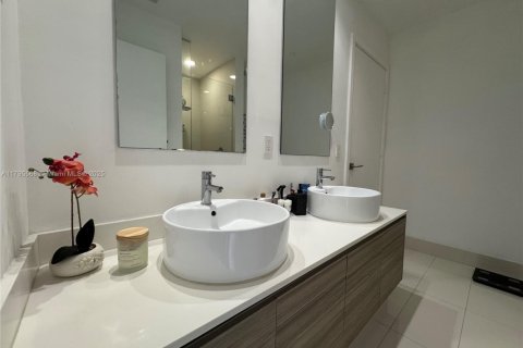 Купить кондоминиум в Майами, Флорида 1 спальня, 56.39м2, № 2013985 - фото 10