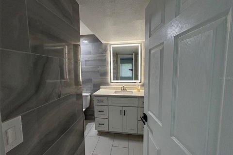 Copropriété à louer à Bradenton, Floride: 1 chambre, 57.41 m2 № 2413915 - photo 18