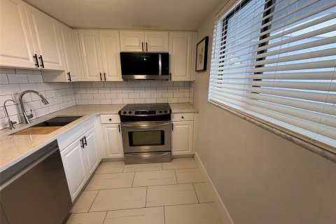 Copropriété à louer à Bradenton, Floride: 1 chambre, 57.41 m2 № 2413915 - photo 14