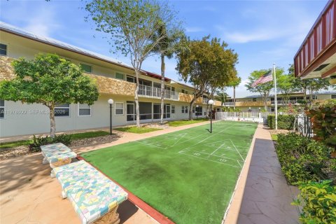 Купить кондоминиум в Дирфилд-Бич, Флорида 2 спальни, 97.55м2, № 2043968 - фото 26