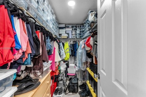 Copropriété à vendre à Miami, Floride: 3 chambres, 117.24 m2 № 2066192 - photo 13