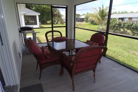 Villa ou maison à louer à Port Charlotte, Floride: 3 chambres, 135.54 m2 № 1736282 - photo 19
