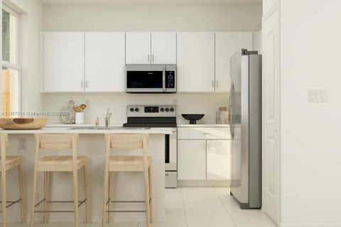Touwnhouse à vendre à Miami, Floride: 3 chambres, 133.97 m2 № 2169640 - photo 4