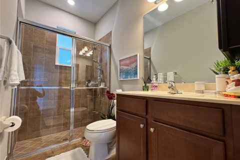 House in Boynton Beach, Florida 5 bedrooms, 296.54 sq.m. № 1774263 - photo 11