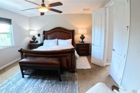 House in Boynton Beach, Florida 5 bedrooms, 296.54 sq.m. № 1774263 - photo 13