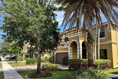 House in Boynton Beach, Florida 5 bedrooms, 296.54 sq.m. № 1774263 - photo 1