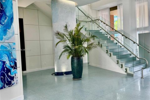 Copropriété à louer à Aventura, Floride: 2 chambres, 99.68 m2 № 1965475 - photo 13