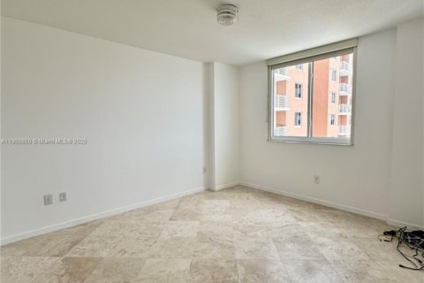 Copropriété à louer à Aventura, Floride: 2 chambres, 99.68 m2 № 1965475 - photo 9