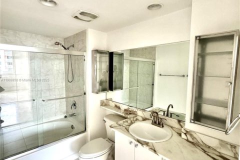 Copropriété à louer à Aventura, Floride: 2 chambres, 99.68 m2 № 1965475 - photo 10