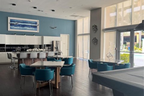 Copropriété à louer à Aventura, Floride: 2 chambres, 99.68 m2 № 1965475 - photo 16
