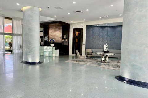 Copropriété à louer à Aventura, Floride: 2 chambres, 99.68 m2 № 1965475 - photo 14