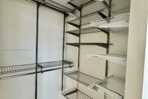 Copropriété à louer à Aventura, Floride: 2 chambres, 99.68 m2 № 1965475 - photo 7